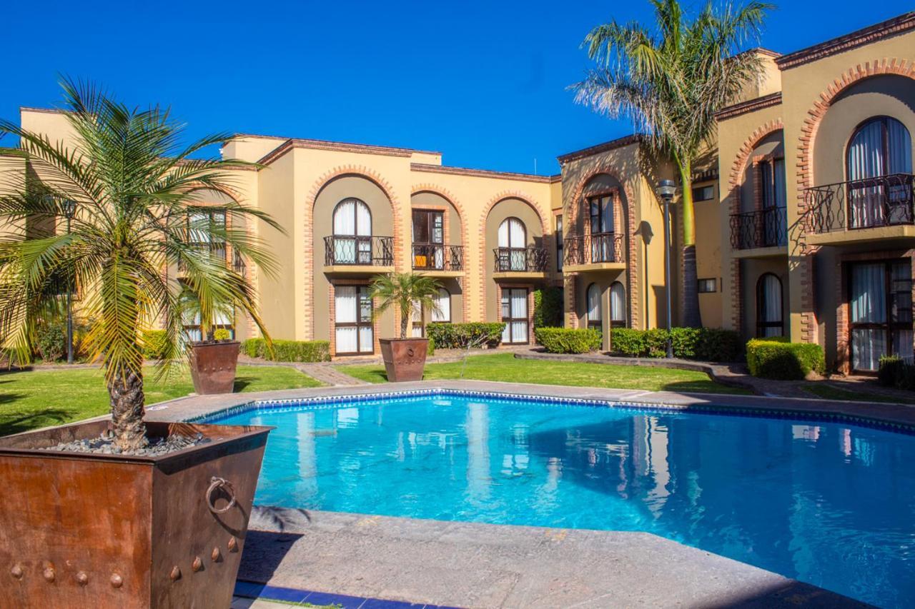 Hotel Villa Capri Морелия Экстерьер фото
